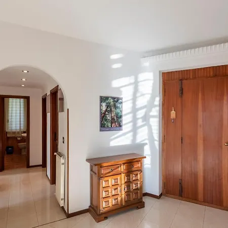 Διαμέρισμα Joivy Vintage Flat With Garden And Parking *