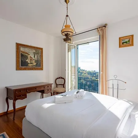 Joivy Vintage Flat With Garden And Parking Διαμέρισμα