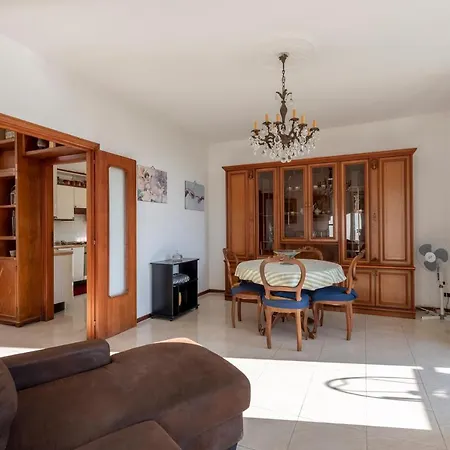 Joivy Vintage Flat With Garden And Parking Lejlighed *