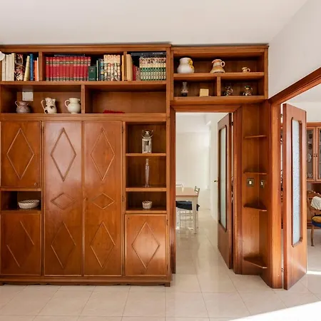 Lejlighed Joivy Vintage Flat With Garden And Parking